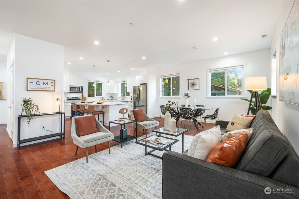 Photo of 10434 11th Avenue SW, Seattle, WA 98146 (MLS # 2168592)