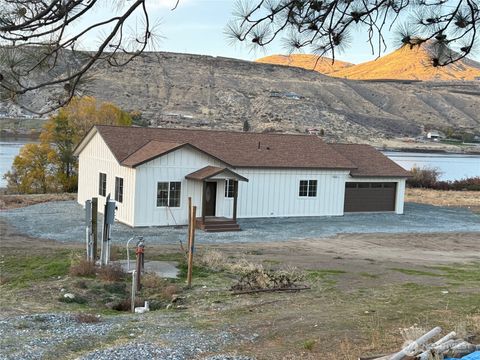 Photo of 30 Chambers Road, Brewster, WA 98812 (MLS # 2395027)