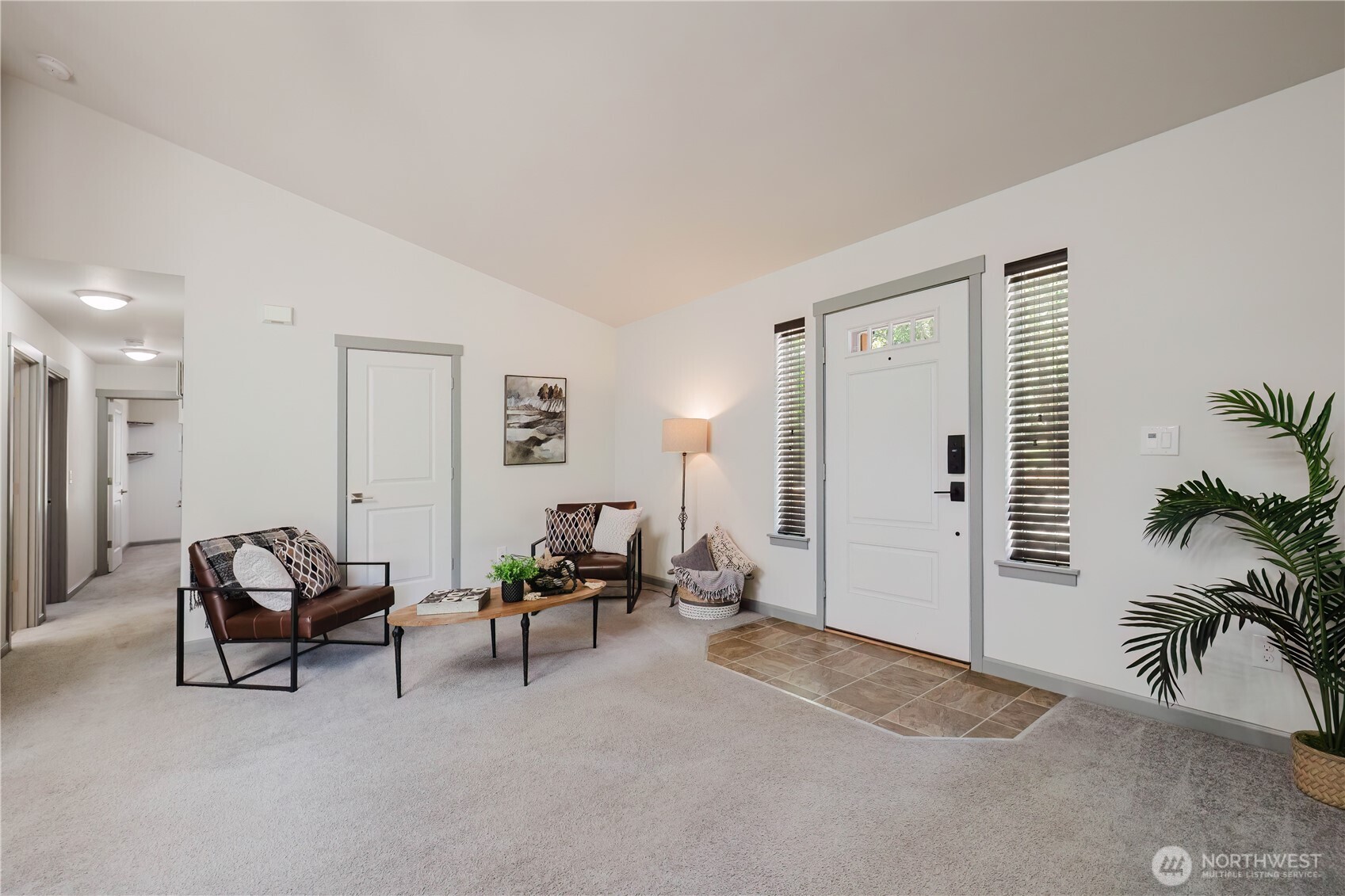 253 E Mountain View Drive