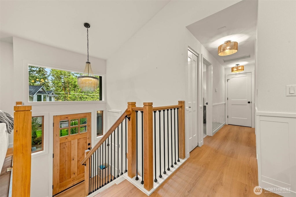 Photo of 15817 SE Newport Way, Bellevue, WA 98006 (MLS # 2498910)