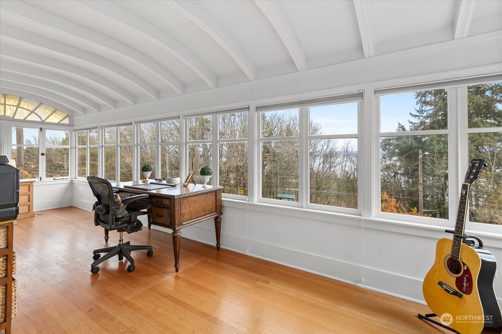 listing image 9361599639224323897