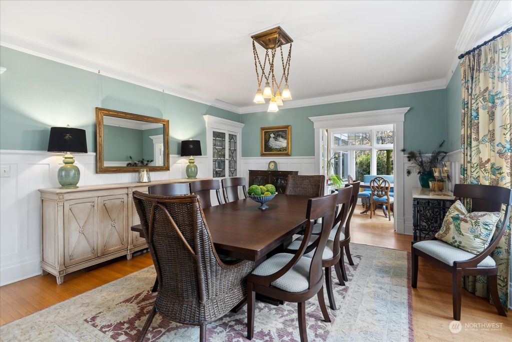 listing image 9369981294822681024