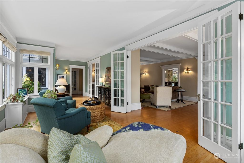 listing image 9369553075496015857