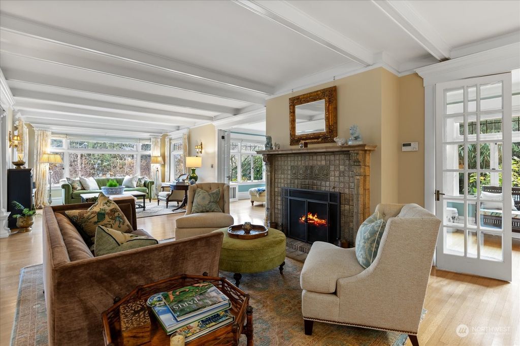 listing image 9363419198388266777