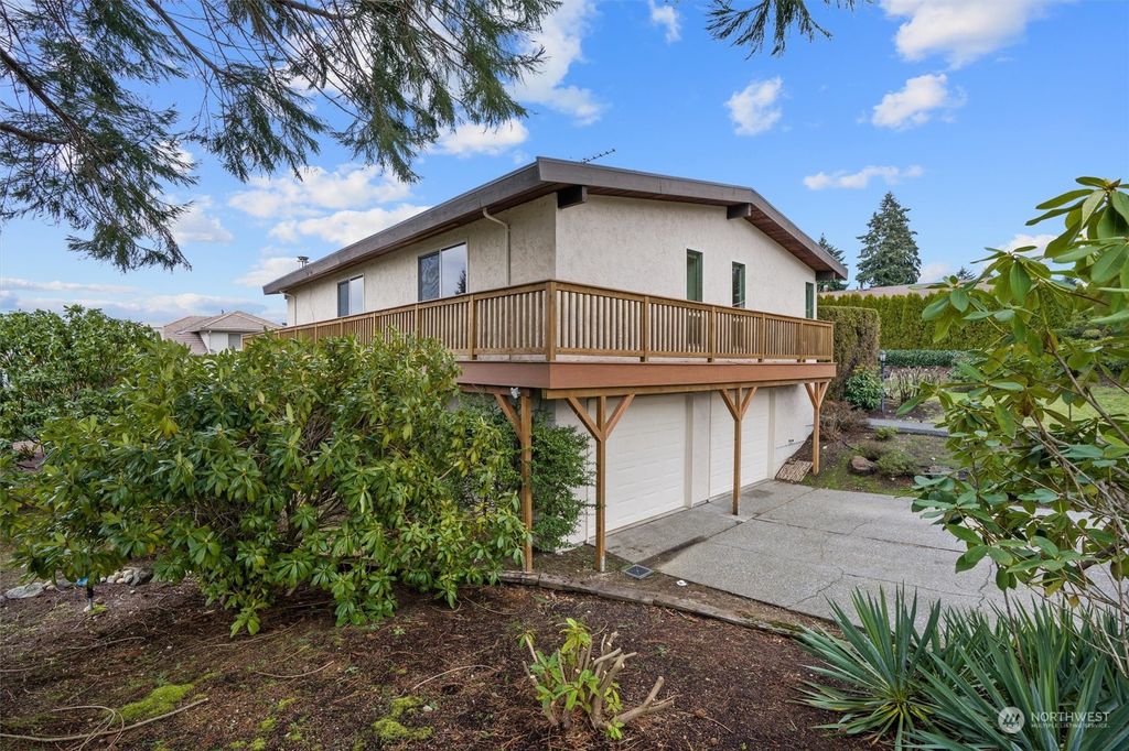 Photo of 904 S 293rd Street, Federal Way, WA 98003 (MLS # 2026910)