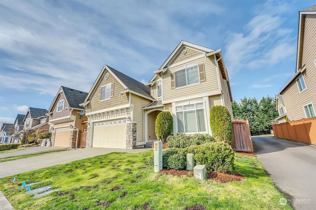 Photo of 5202 NE 3rd Place, Renton, WA 98059 (MLS # 2209226)