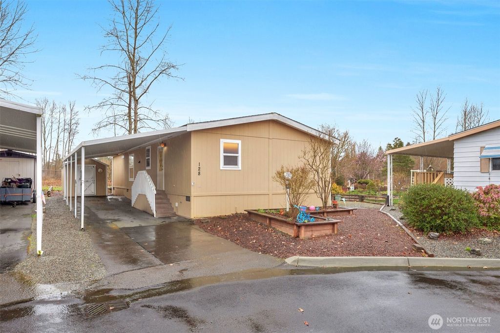 Photo of 5900 64th Street NE #128, Marysville, WA 98270 (MLS # 2493577)