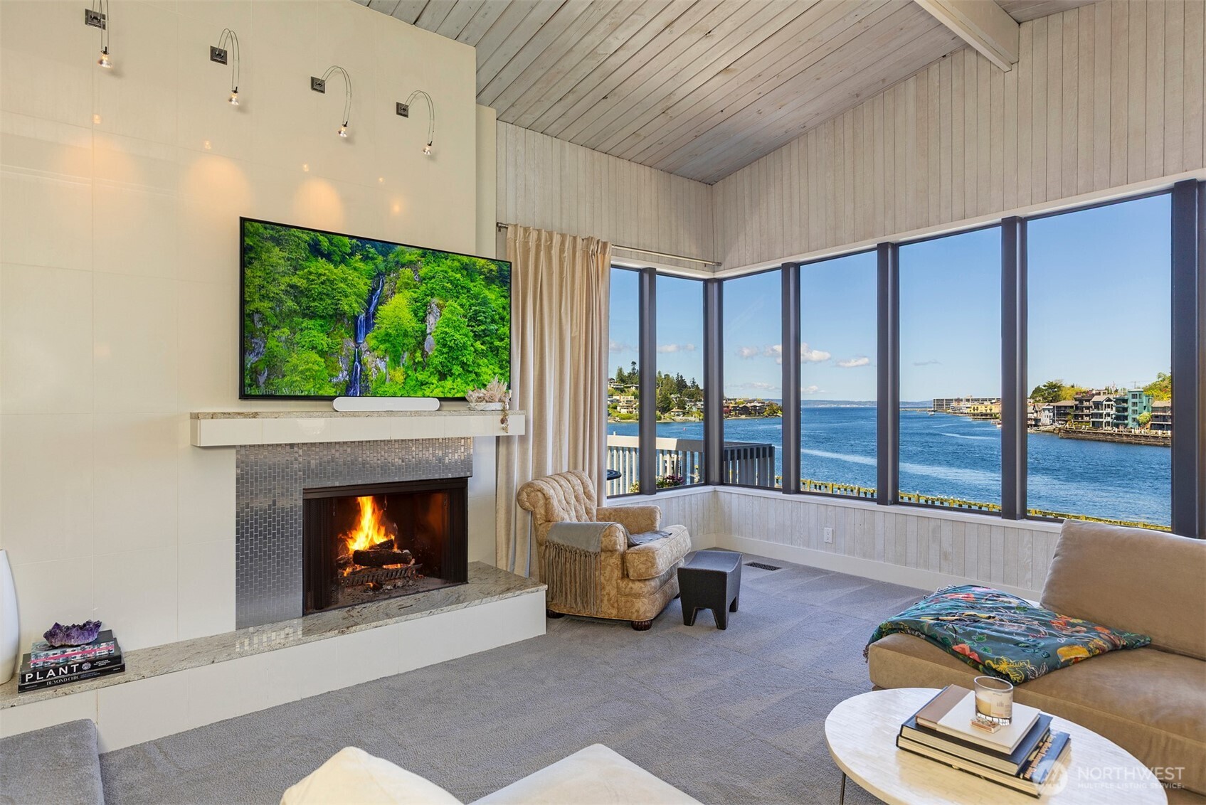 3510 W Commodore Way