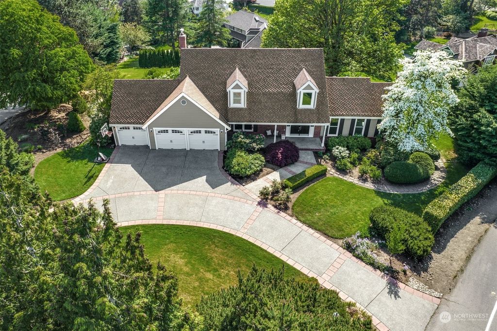 Photo of 14369 155th Avenue NE, Woodinville, WA 98072 (MLS # 2063129)