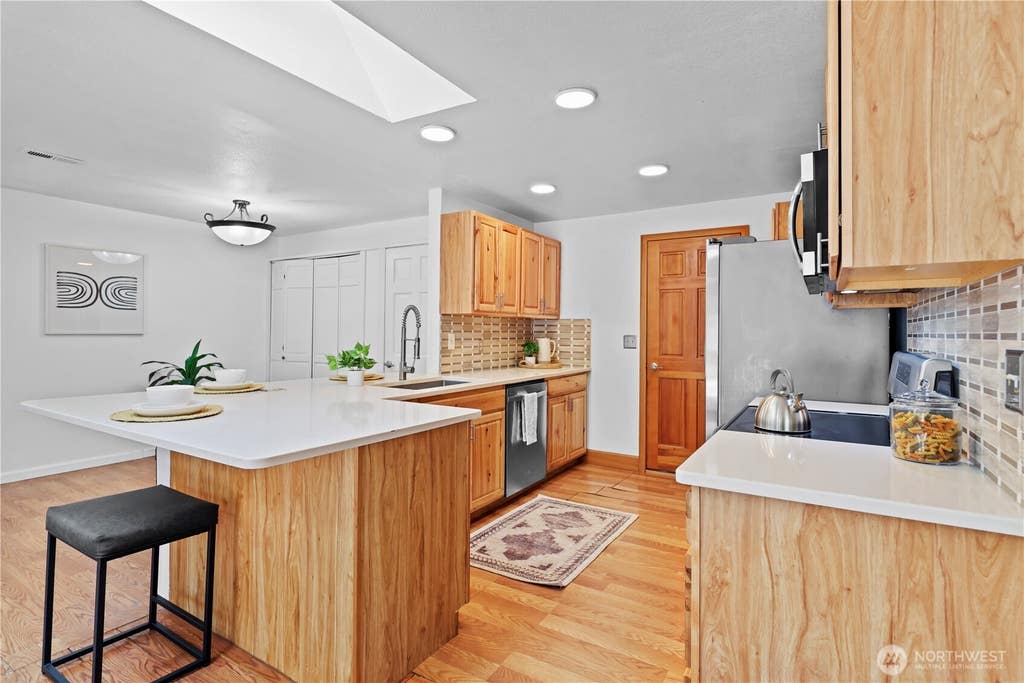 Photo of 10329 16th Place W, Everett, WA 98204 (MLS # 2554762)