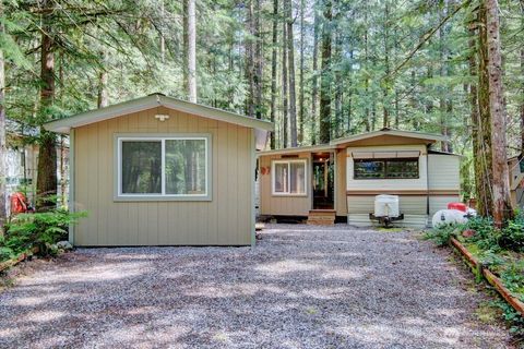 Photo of 106 2 Pioneer Circle, Deming, WA 98244 (MLS # 2374972)