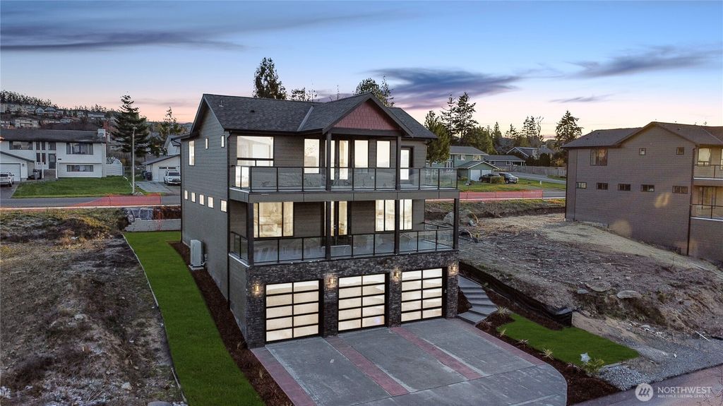 Photo of 3706 W 3rd Street, Anacortes, WA 98221 (MLS # 2472478)