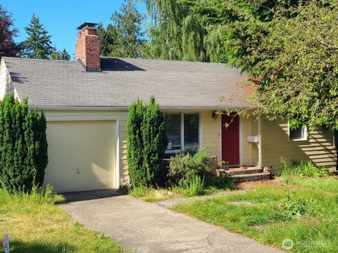 Photo of 3410 NE 80th Street, Seattle, WA 98115 (MLS # 2545251)
