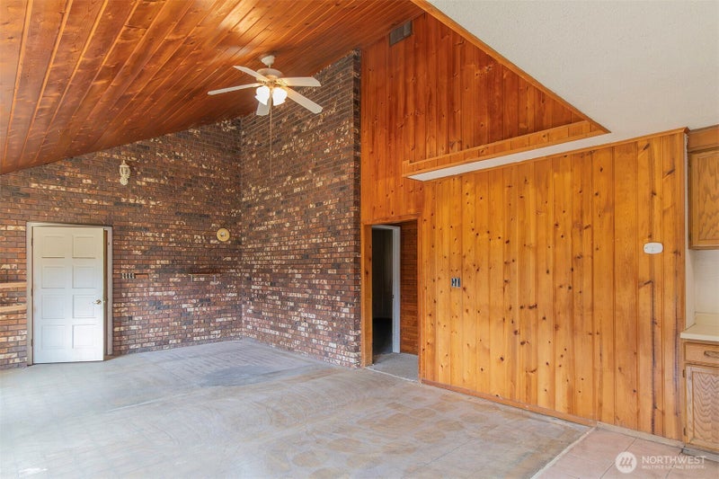 101 Linda Vista Drive