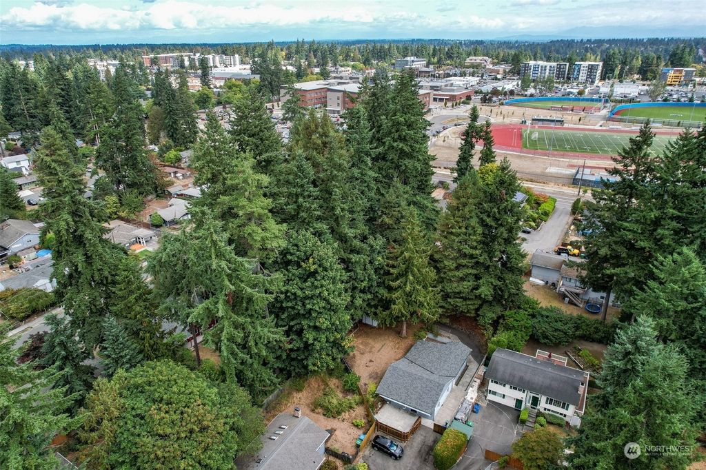 Photo of 528 N 170th Court, Shoreline, WA 98133 (MLS # 2163784)