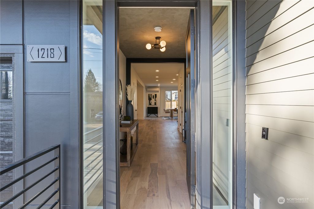 Photo of 1218 N 35th St, Renton, WA 98056 (MLS # 2173253)