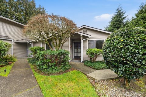 Photo of 31730 49th Lane SW #4-D, Federal Way, WA 98023 (MLS # 2480933)