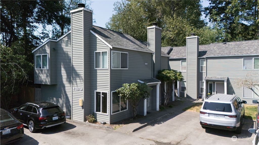 Photo of 17117 116th Avenue SE #B2, Renton, WA 98058 (MLS # 2267487)