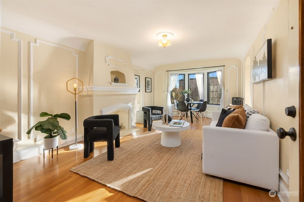 Photo of 1101 17th Avenue #302, Seattle, WA 98122 (MLS # 2323755)