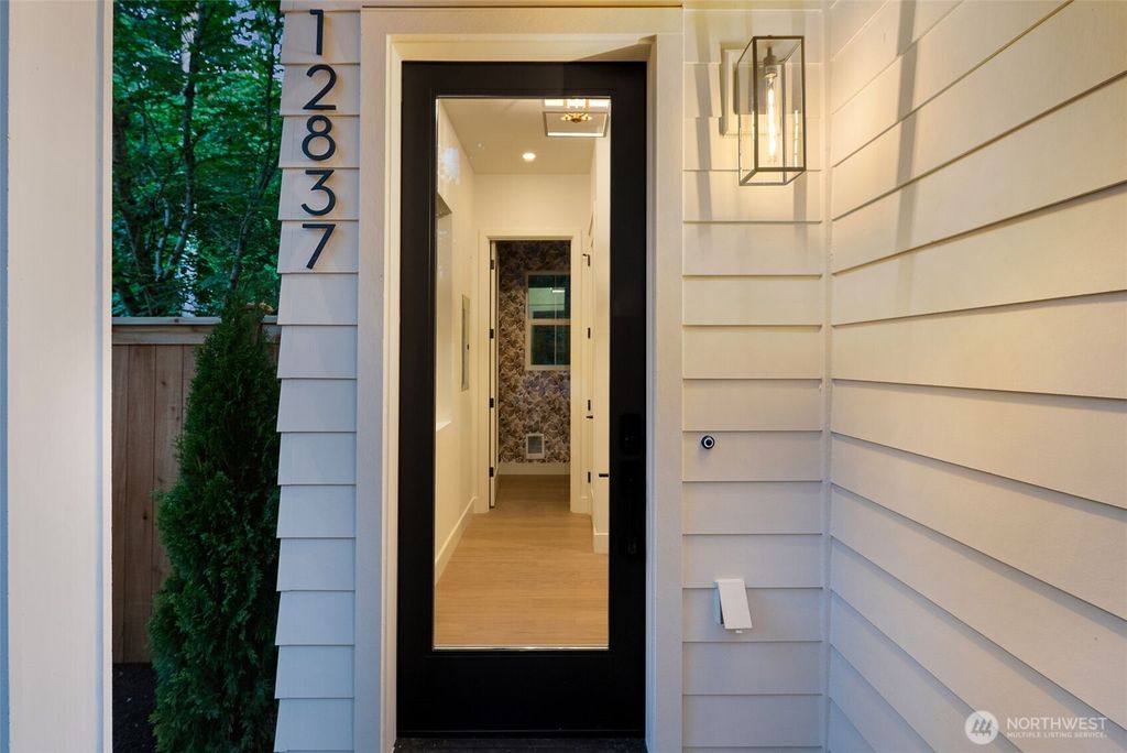 Photo of 12837 NE 91st Street, Kirkland, WA 98033 (MLS # 2380844)