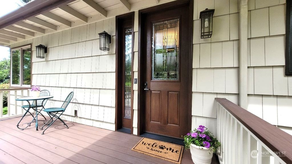 Photo of 16056 Maplewild Avenue SW, Burien, WA 98166 (MLS # 2249388)