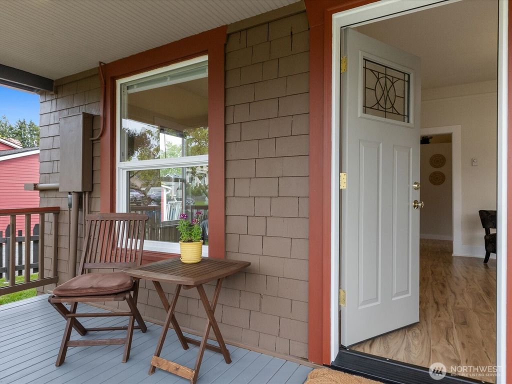Photo of 1509 Fourth Street, Snohomish, WA 98290 (MLS # 2372766)