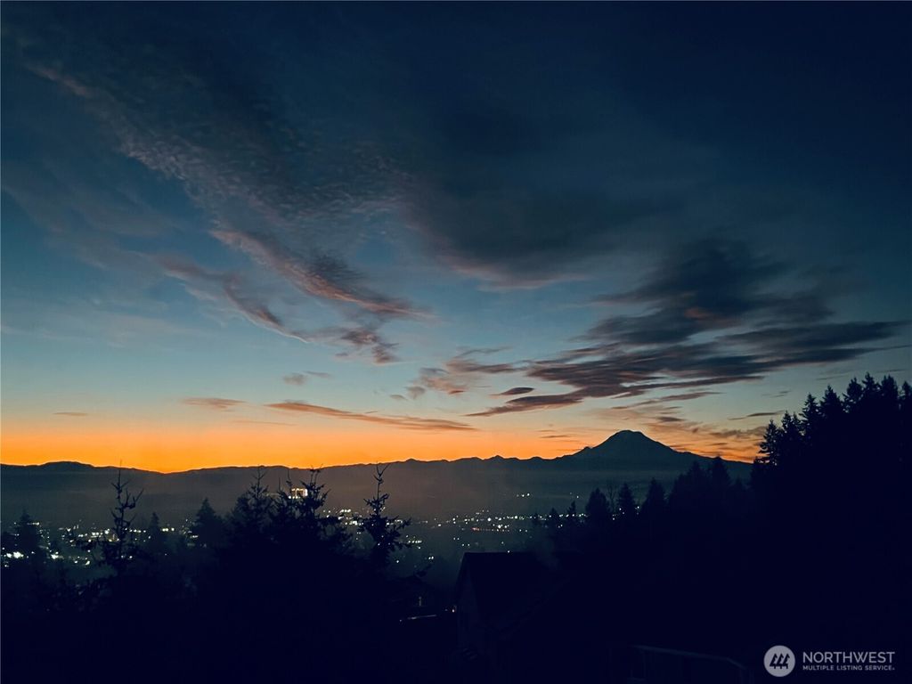 Photo of 1104 V Street NW, Auburn, WA 98001 (MLS # 2507605)