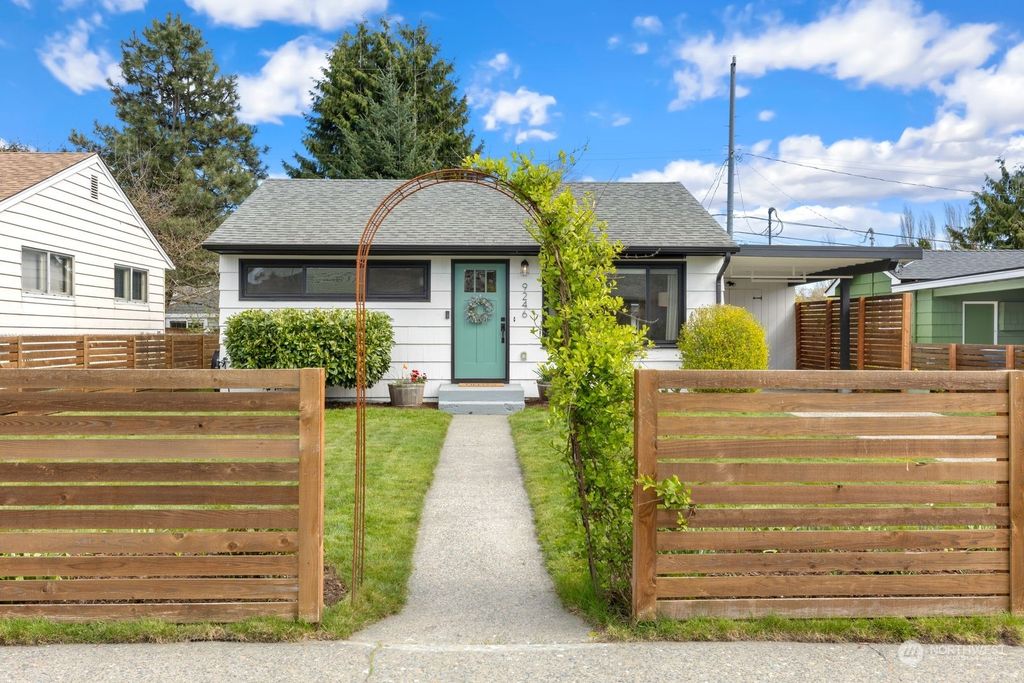 Photo of 9246 31st Avenue SW, Seattle, WA 98126 (MLS # 2218495)
