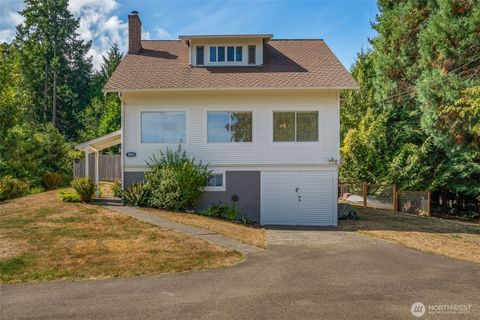 Photo of 10110 SE Southworth Drive, Port Orchard, WA 98366 (MLS # 2432339)