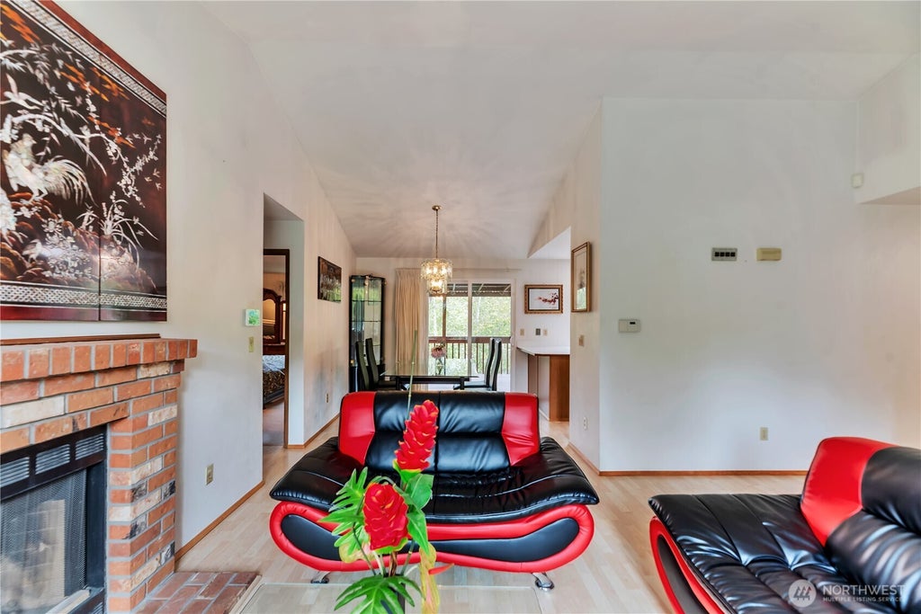 Photo of 1006 S 23rd Street, Renton, WA 98055 (MLS # 2593881)