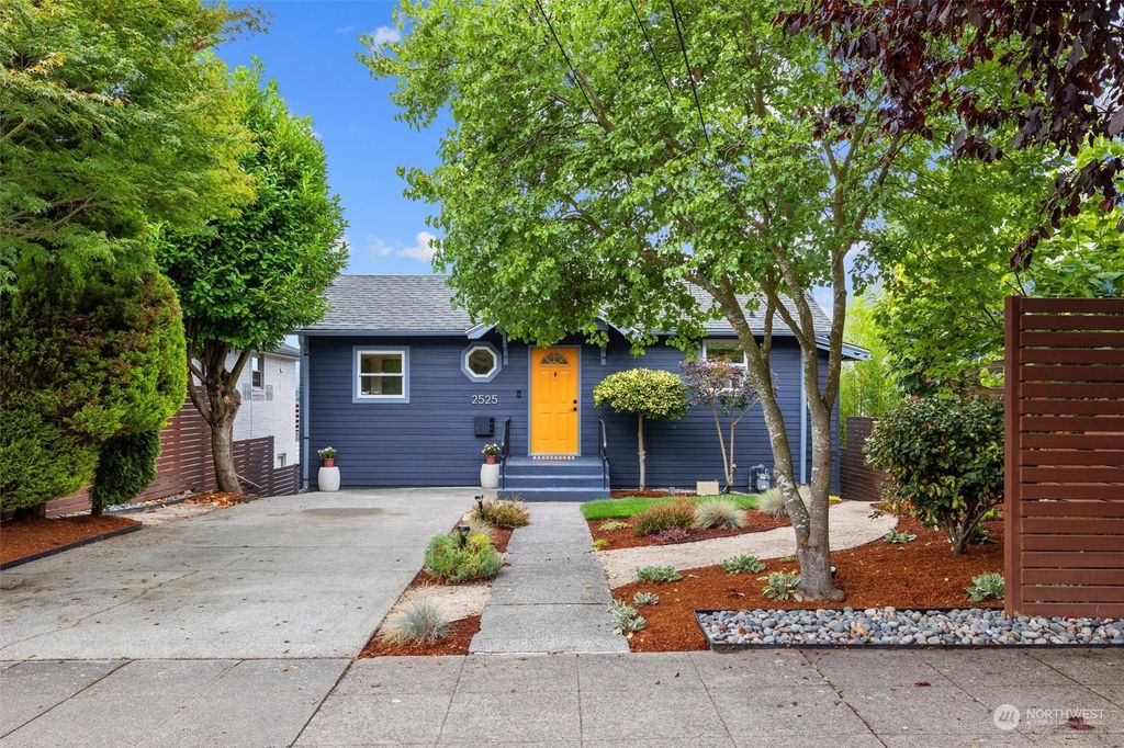 Photo of 2525 28th Avenue W, Seattle, WA 98199 (MLS # 2328743)