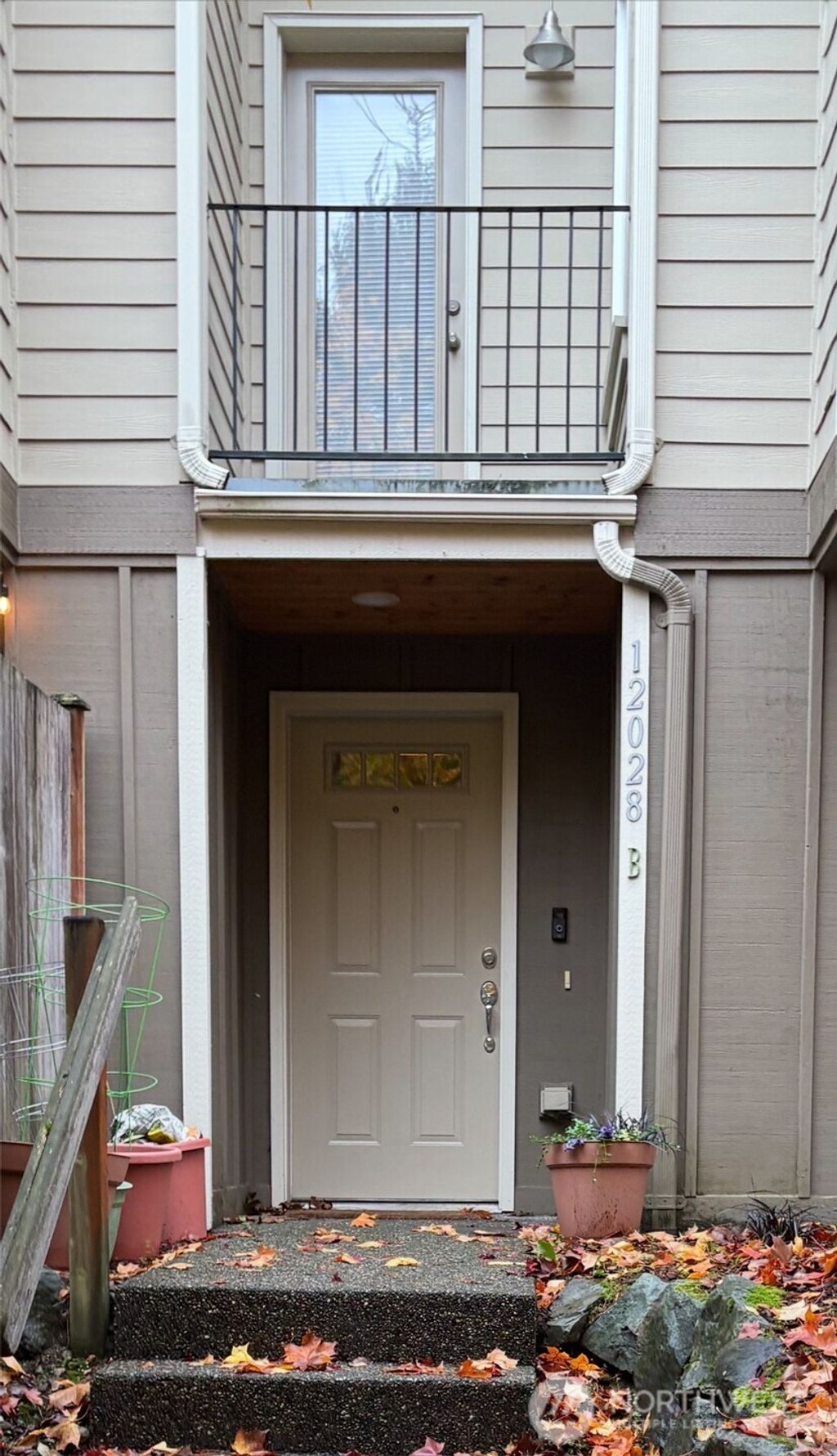 Photo of 12028 33rd Avenue NE #B, Seattle, WA 98125 (MLS # 2454571)