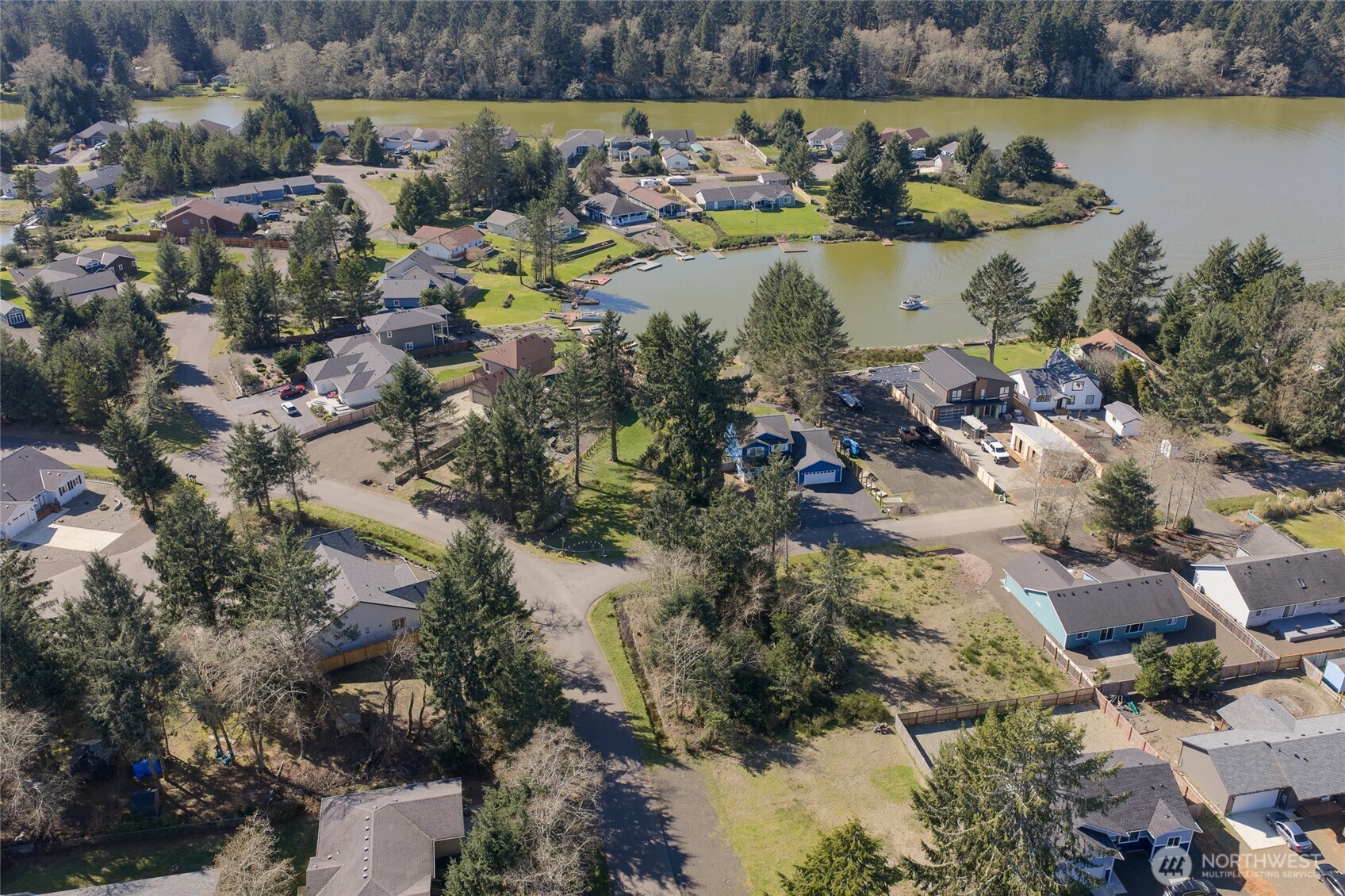 298 Glacier Court SE