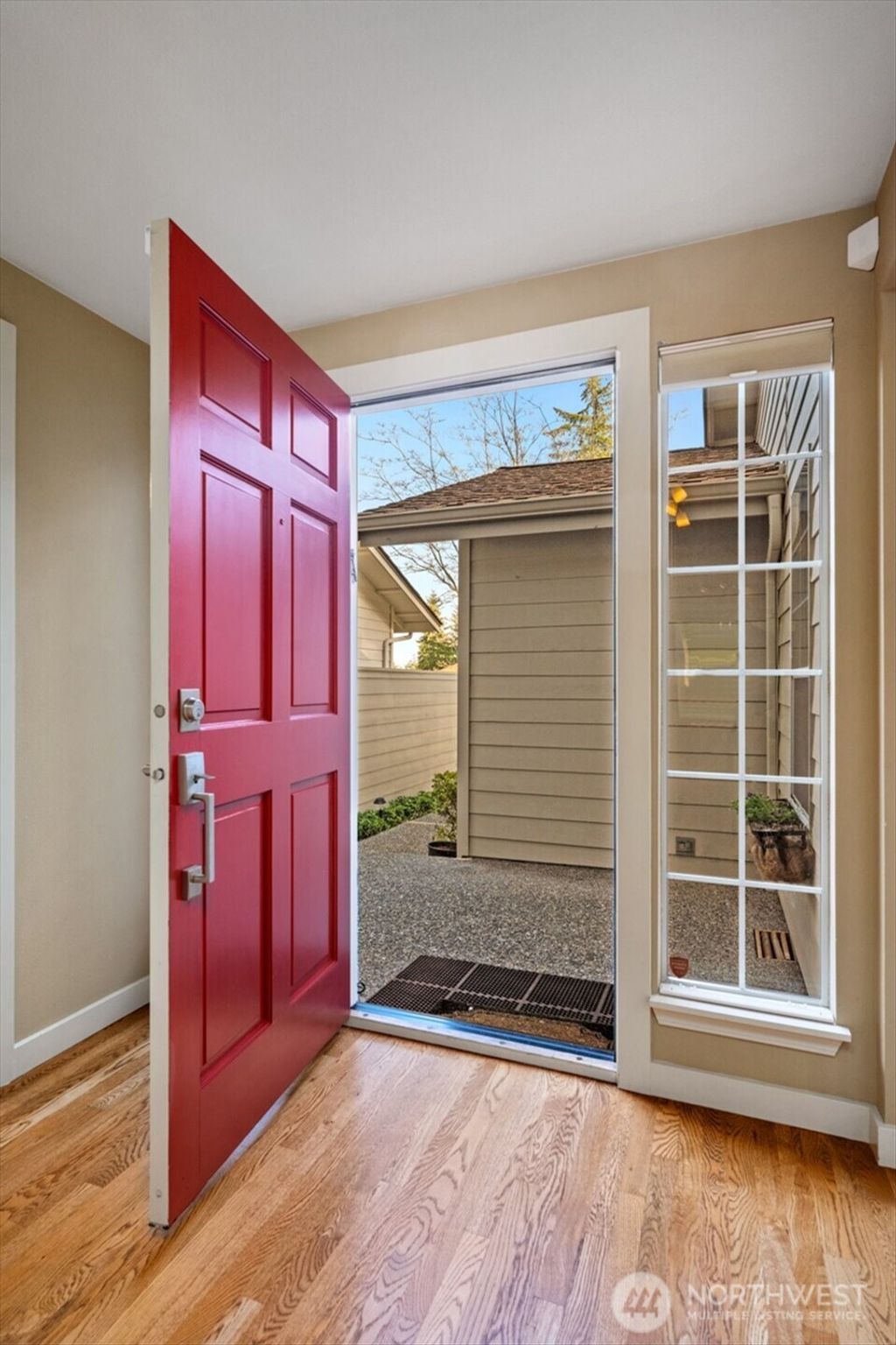 Photo of 16168 SE 33rd Circle #1502, Bellevue, WA 98008 (MLS # 2354659)