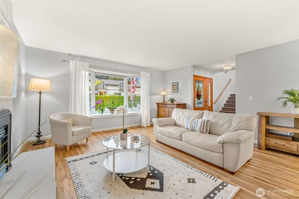 Photo of 11907 NE 133rd Place, Kirkland, WA 98034 (MLS # 2456811)