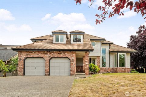19724 Island Parkway E Lake Tapps WA 98391