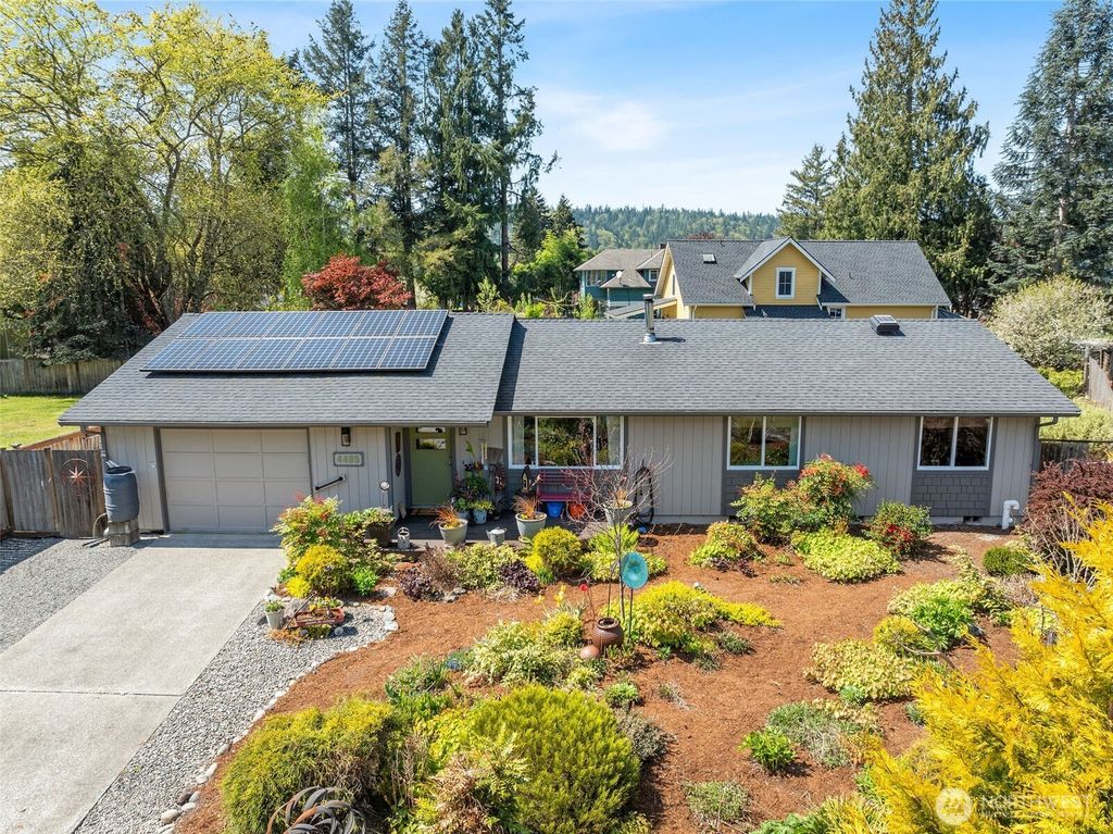 Photo of 4405 Royal Court, Carnation, WA 98014 (MLS # 2356989)