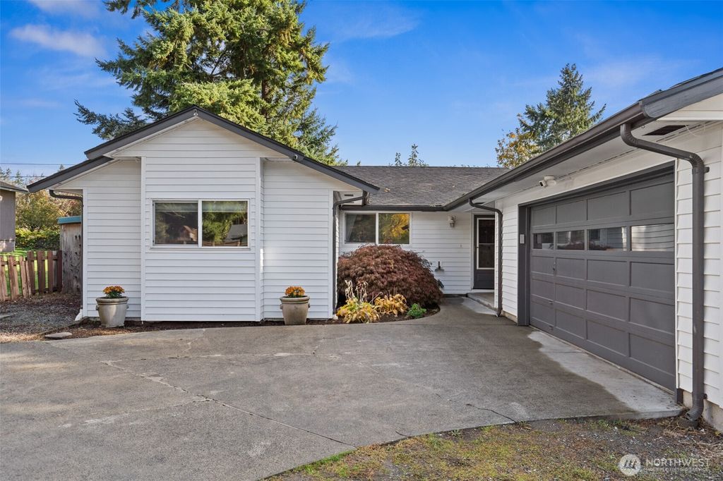 Photo of 1925 87th Avenue Ct E, Edgewood, WA 98371 (MLS # 2449487)