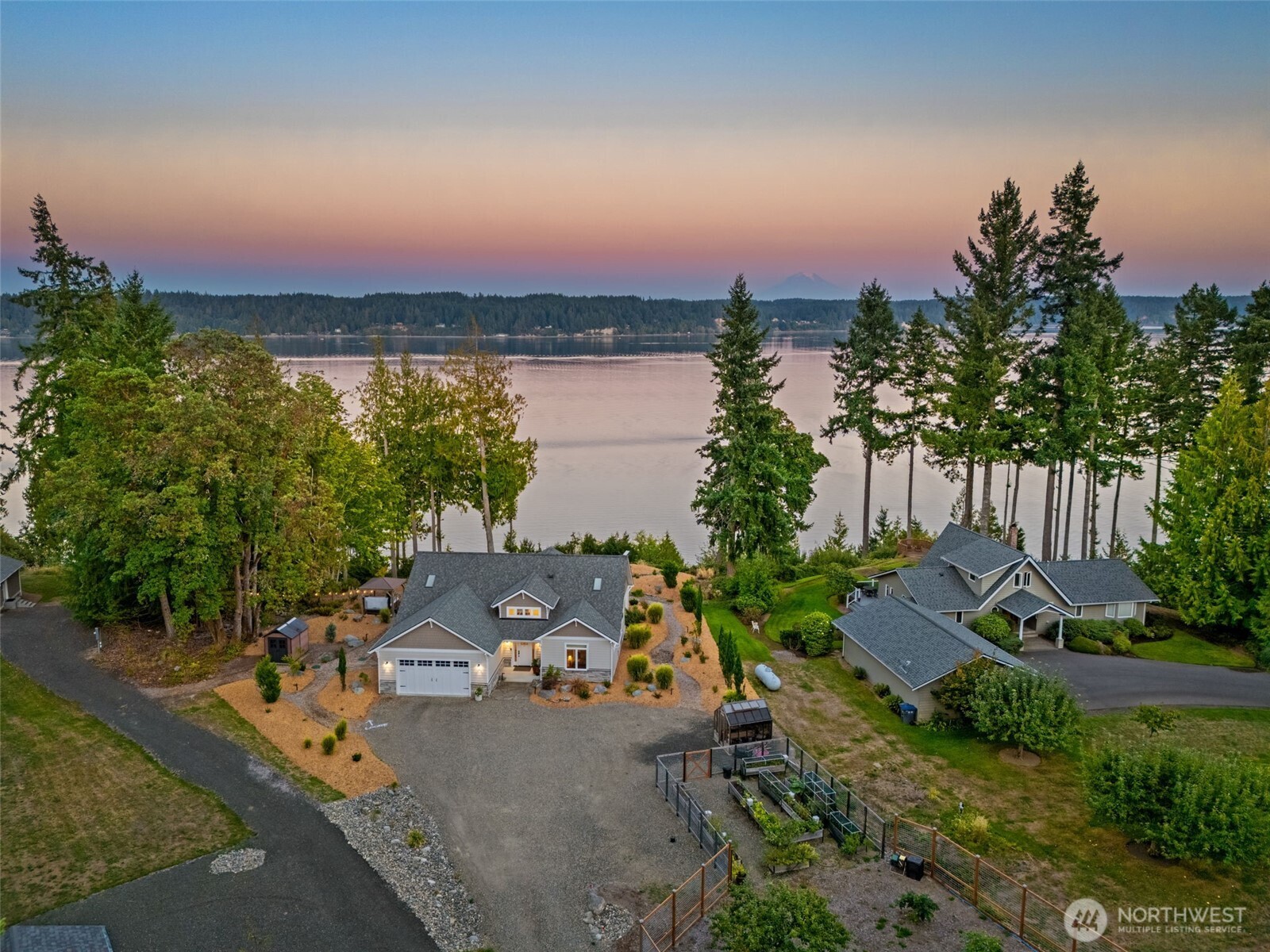 211 E Vineyard Crest Road