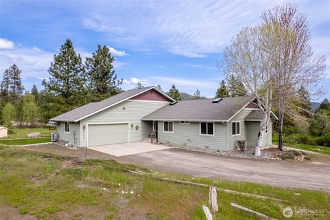Photo of 12150 Titus Place Pl, Leavenworth, WA 98826 (MLS # 2511264)