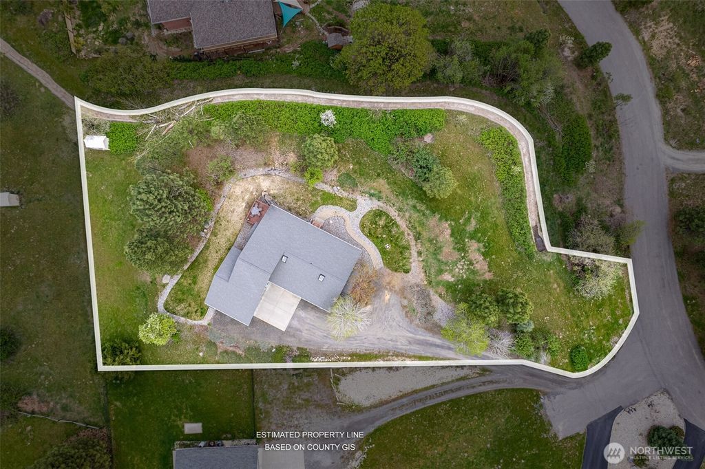 Photo of 12150 Titus Place Pl, Leavenworth, WA 98826 (MLS # 2511264)