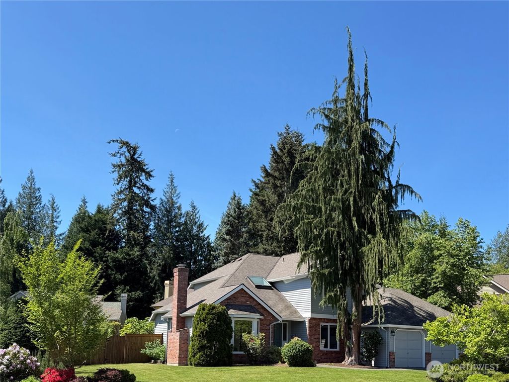 Photo of 23431 NE 23rd Street, Sammamish, WA 98074 (MLS # 2517469)