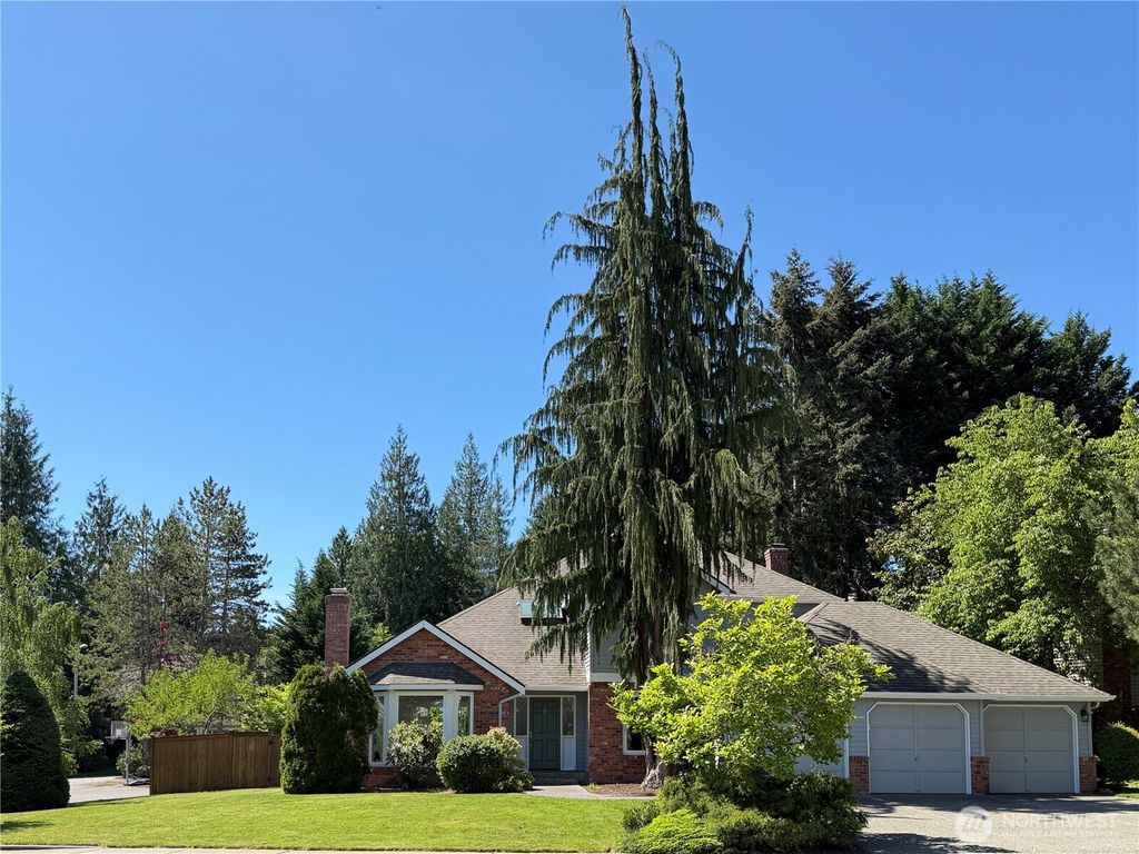 Photo of 23431 NE 23rd Street, Sammamish, WA 98074 (MLS # 2517469)