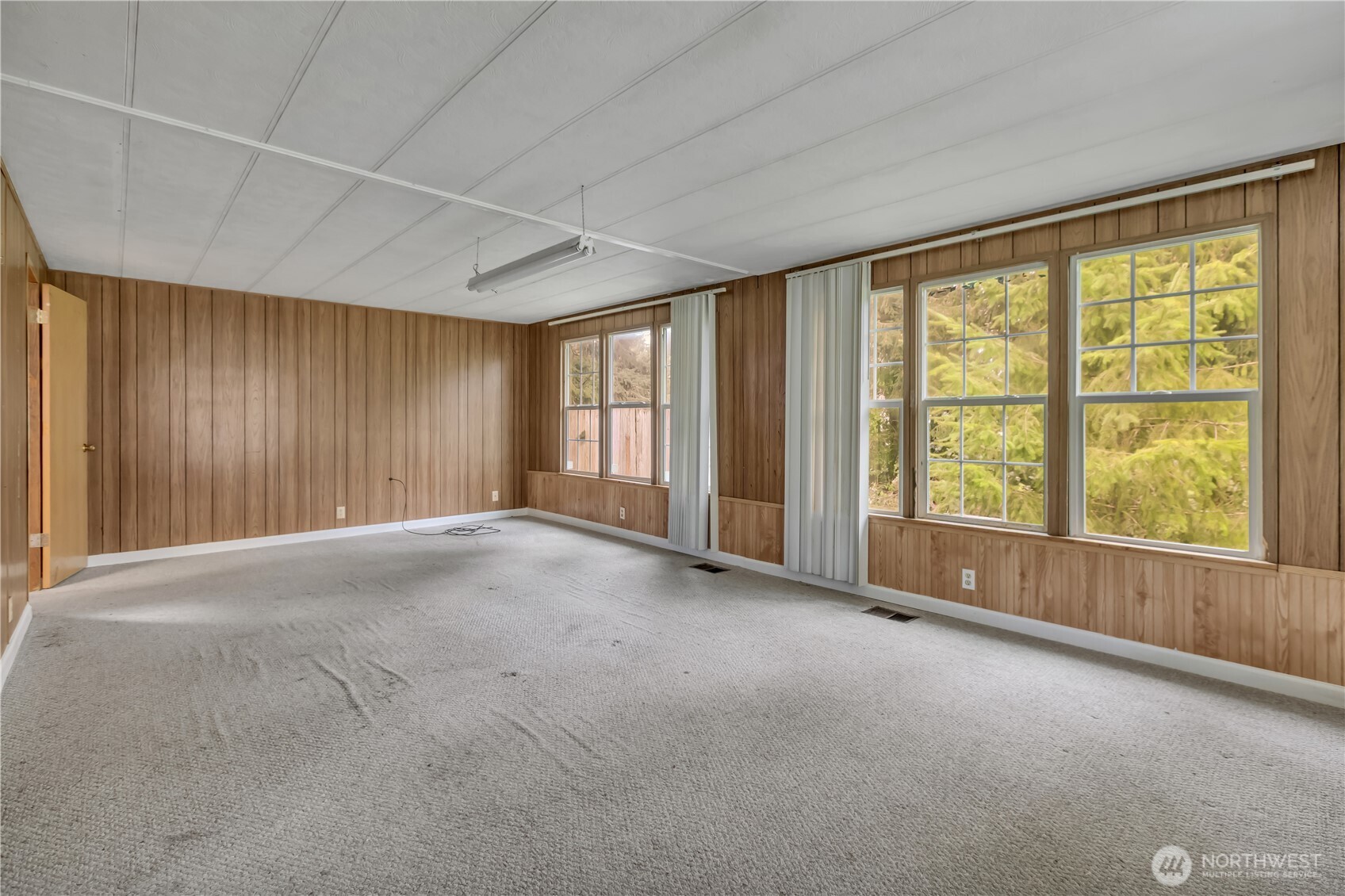 8214 191st Street E 2