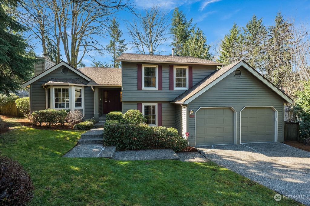 Photo of 13225 SE 55th Place, Bellevue, WA 98006 (MLS # 2207618)