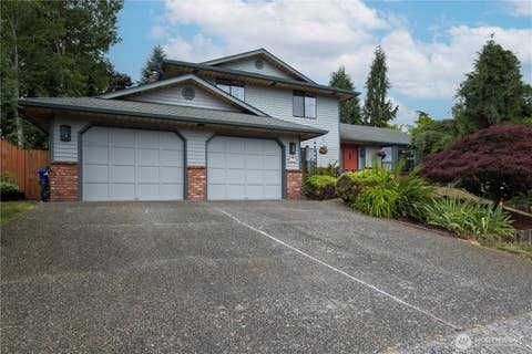 Photo of 8906 10th Drive SE, Everett, WA 98208 (MLS # 2548309)