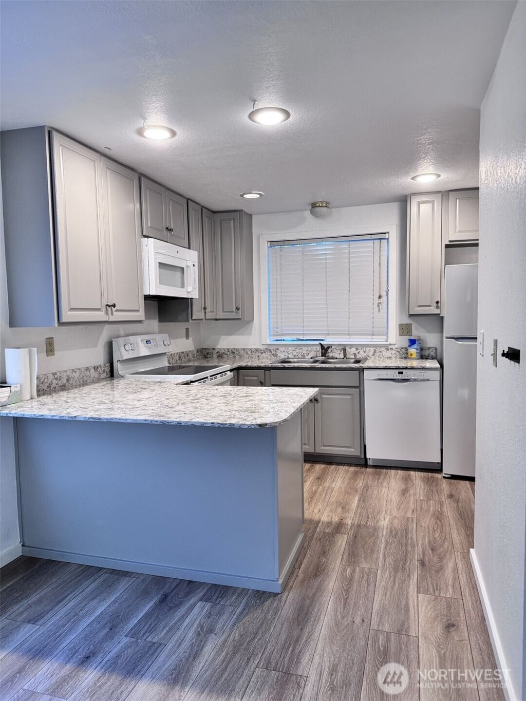 Photo of 12722 12724 100th Avenue NE, Kirkland, WA 98034 (MLS # 2468175)