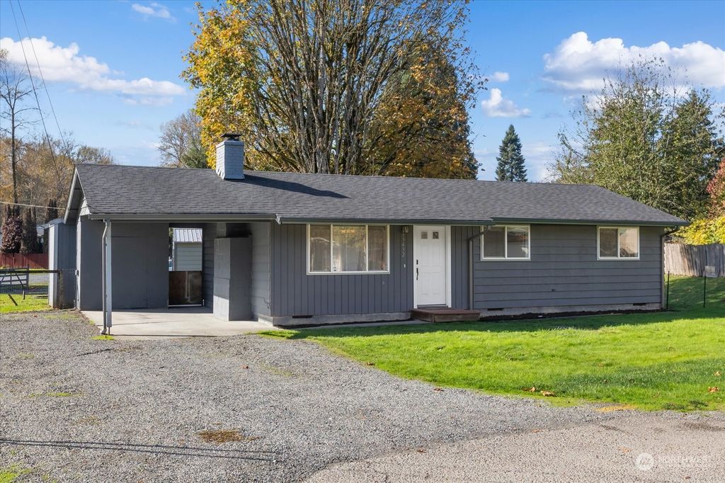 Photo of 13432 Riviera Blvd Blvd, Snohomish, WA 98290 (MLS # 2305424)