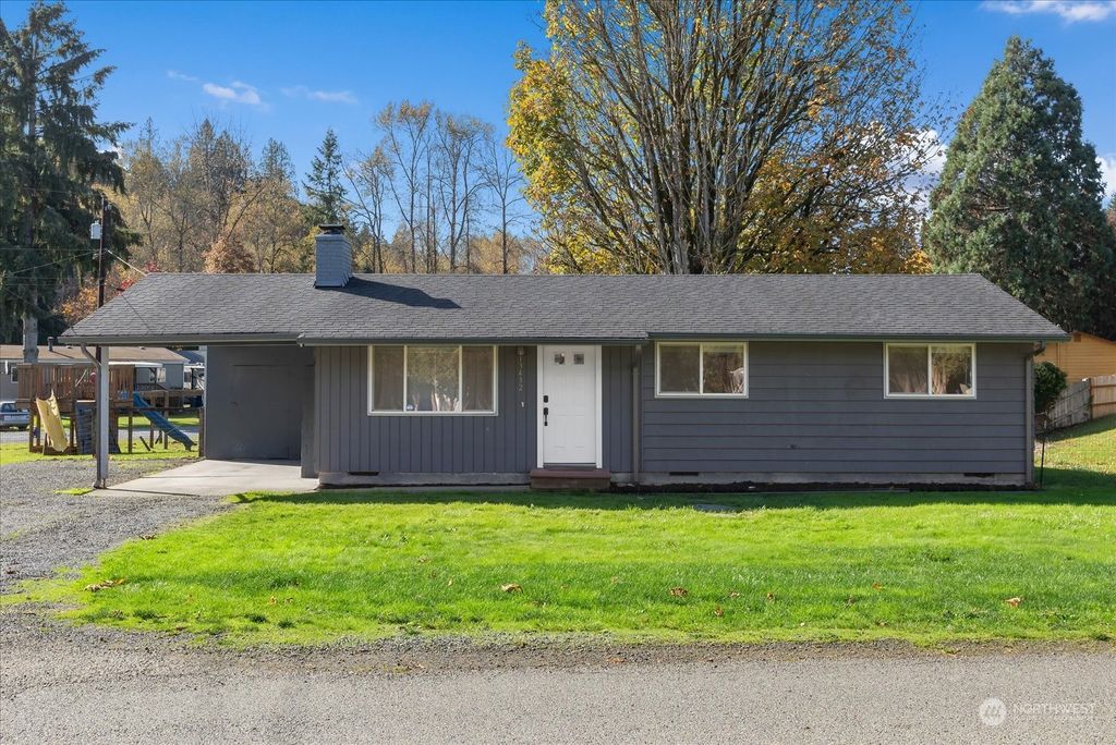 Photo of 13432 Riviera Blvd Blvd, Snohomish, WA 98290 (MLS # 2305424)