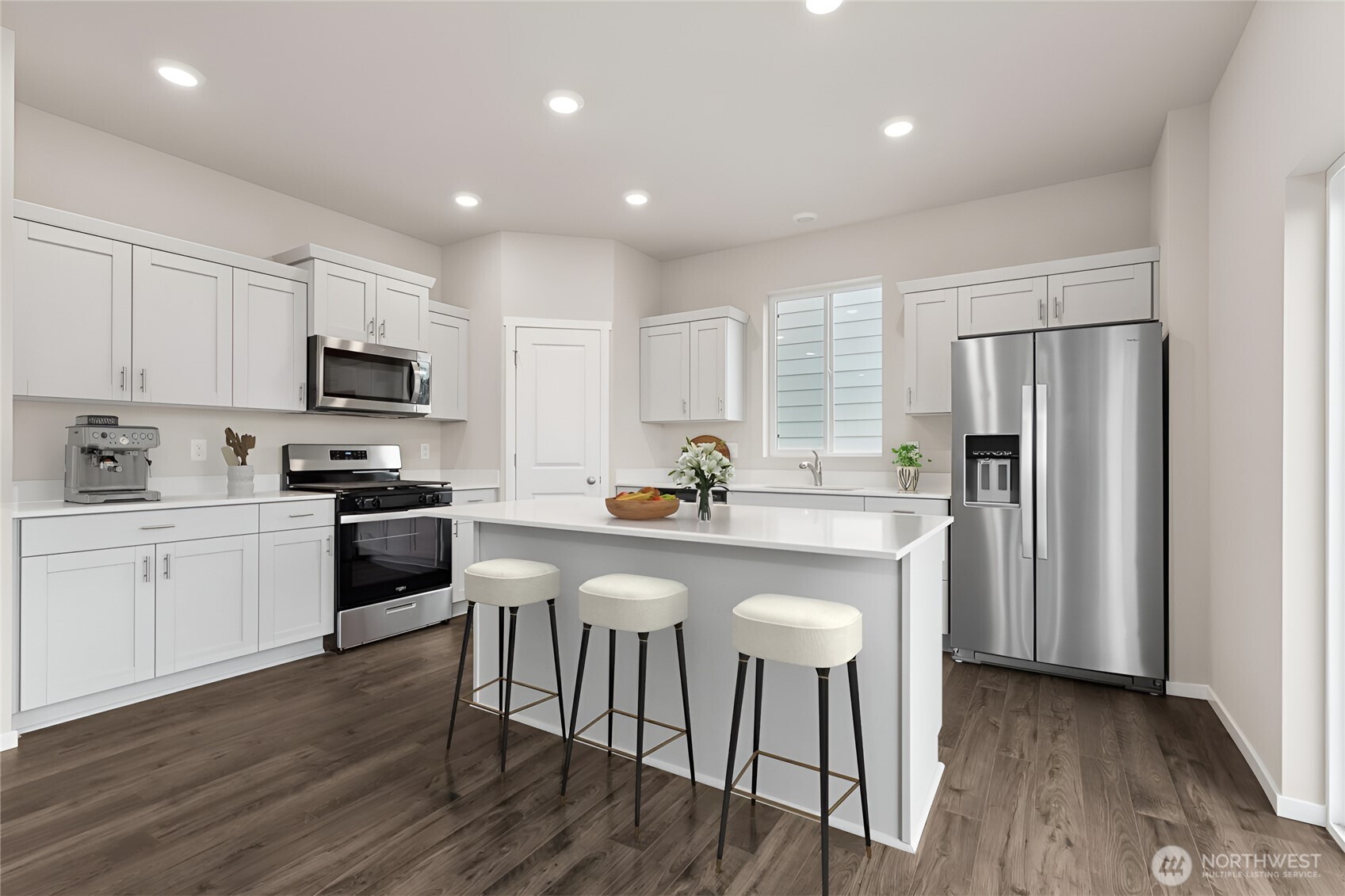 4002 Hyde Loop NE 140